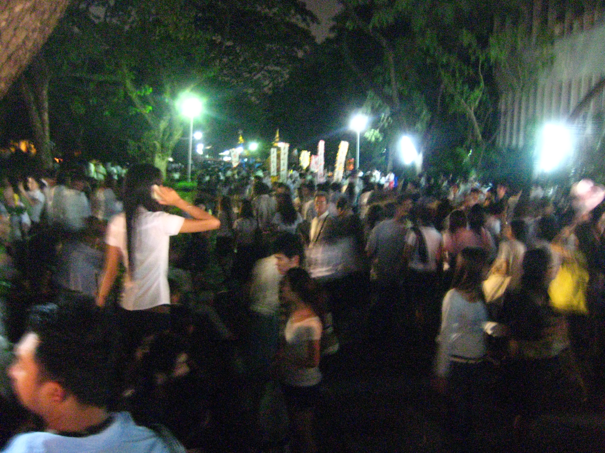 Demonstranter på gatorna i Bangkok