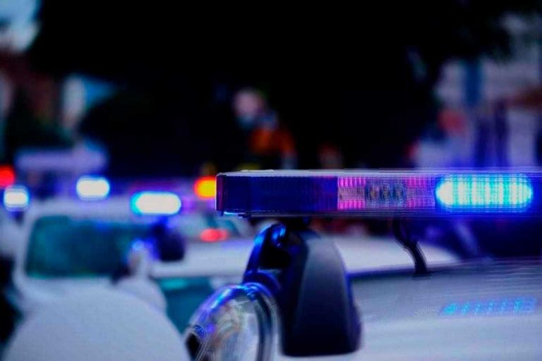 Närbild på polissirener. Detta är en genrebild.