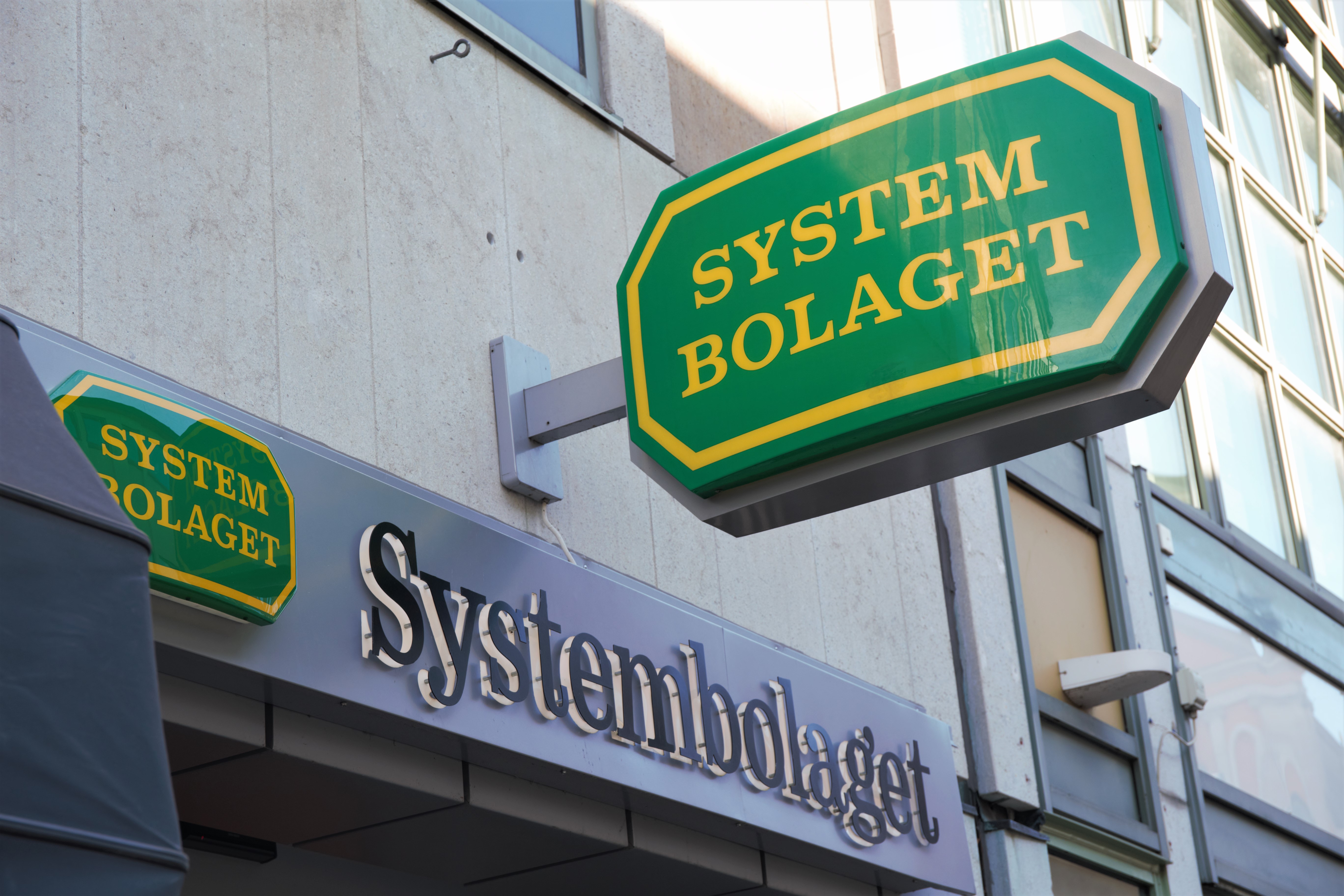 Systembolagets skylt.