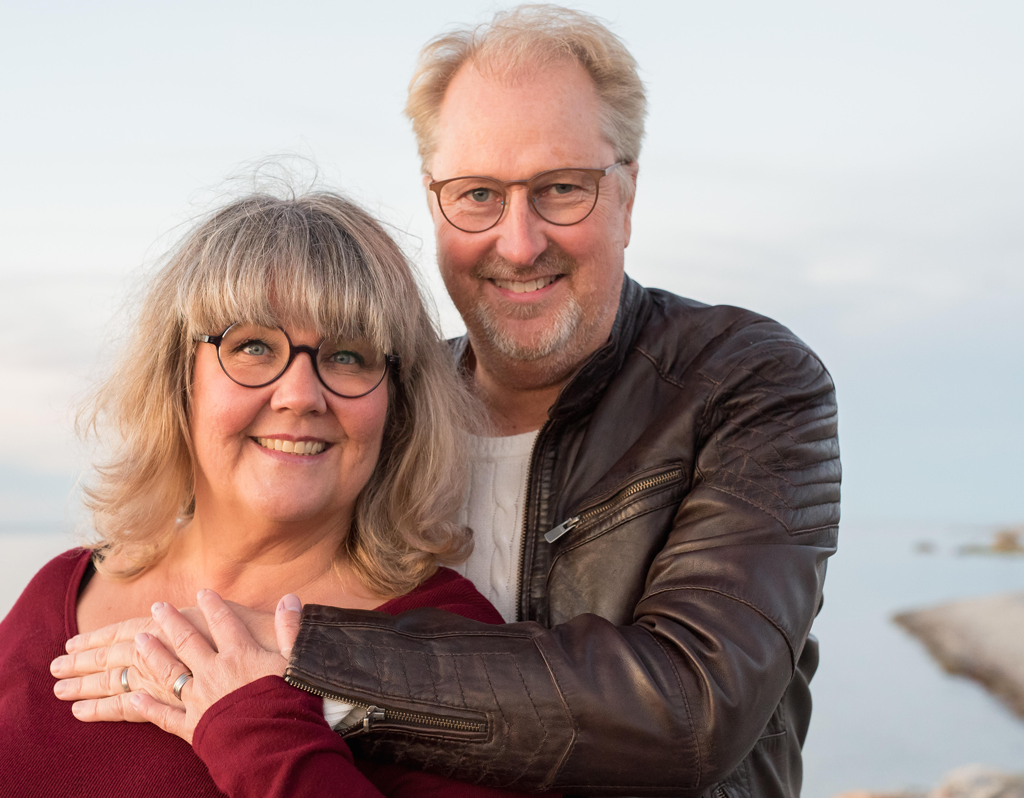 Författarduon Susan och Mats Billmark.