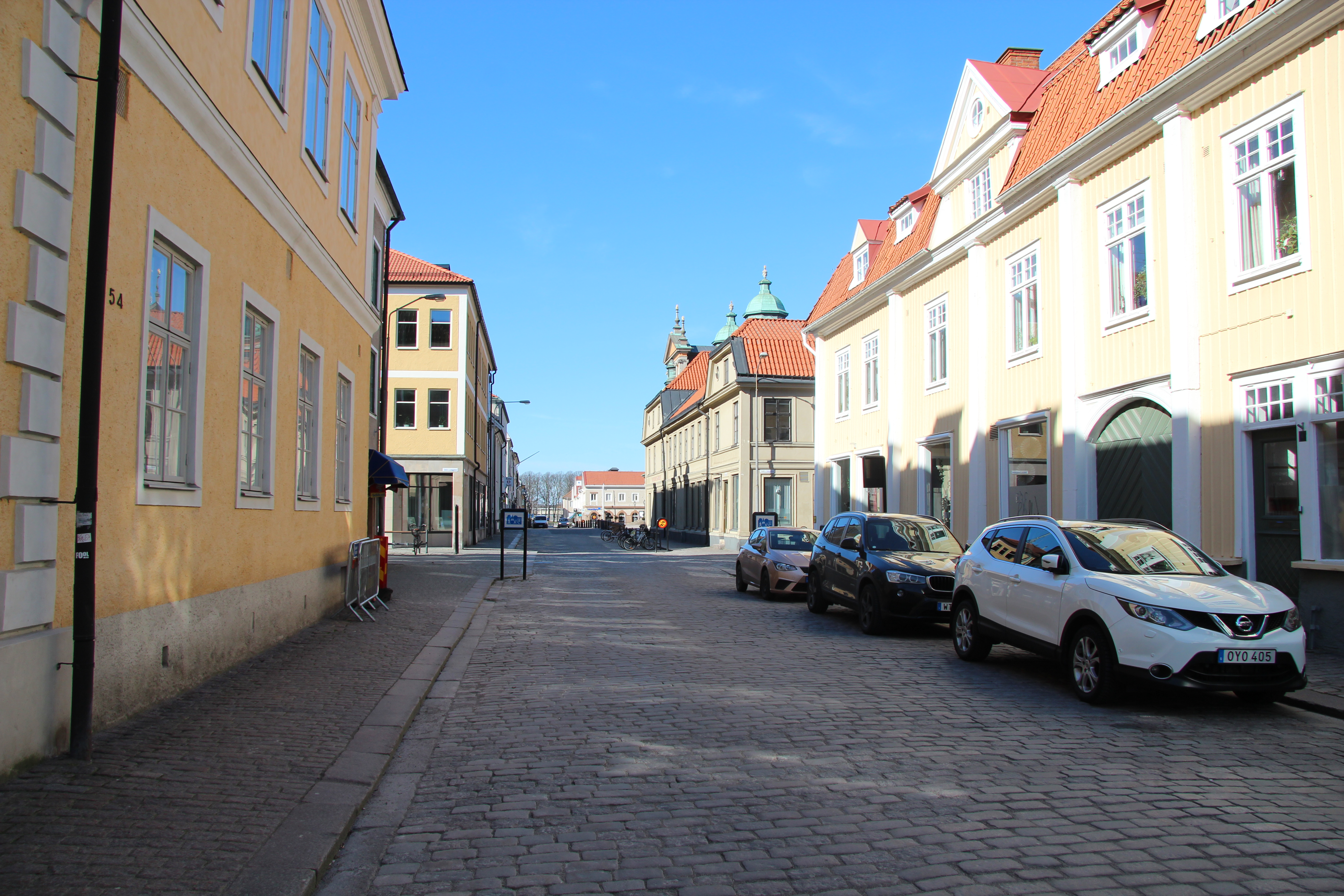 En folktom gata i Kalmar.