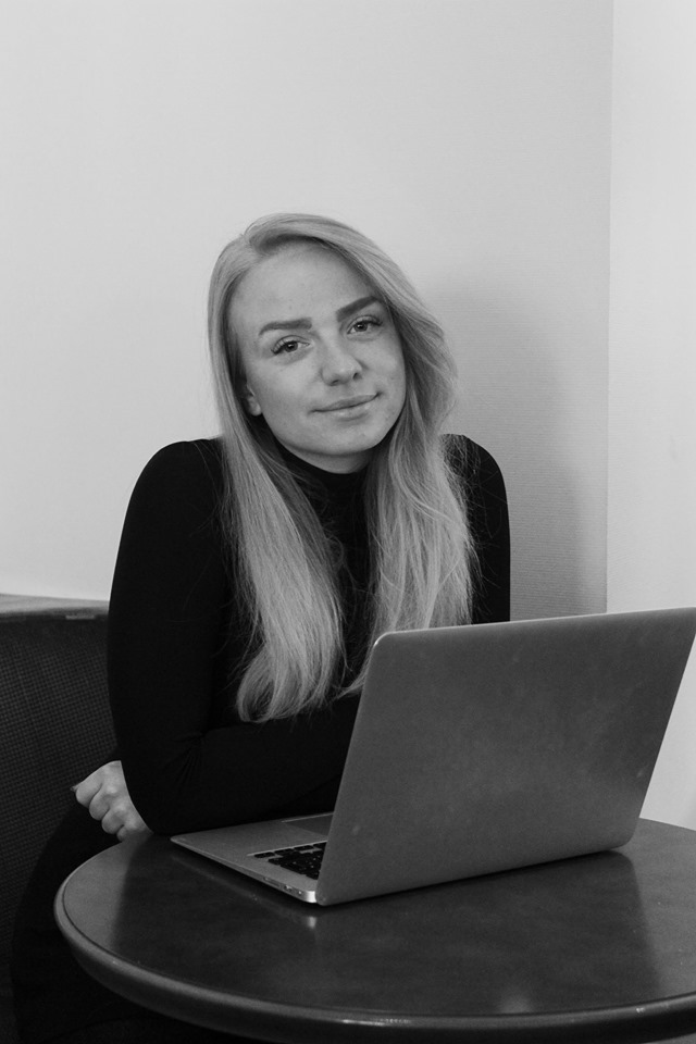 Reporter Alinia Andersson.