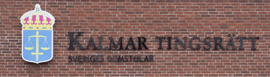 Bild utanför tingsrätten