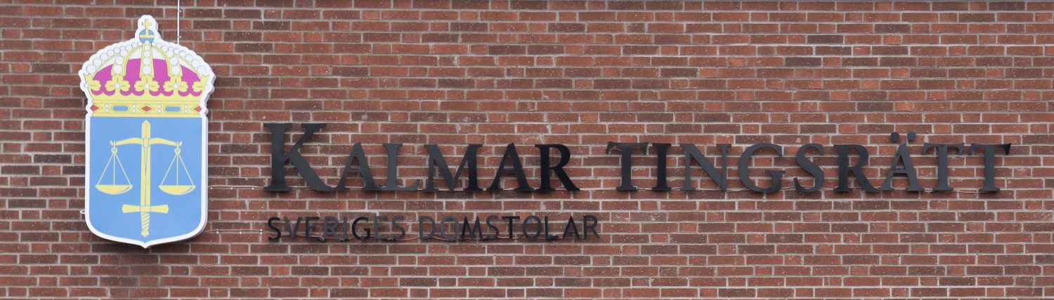 Bild utanför tingsrätten