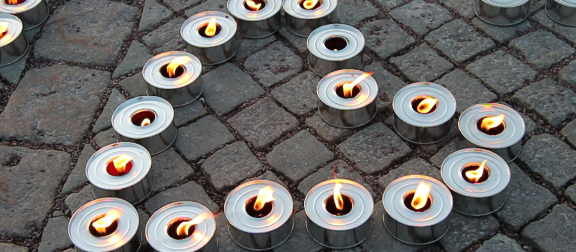 Marschaller format som ett hjärta på Larmtorget