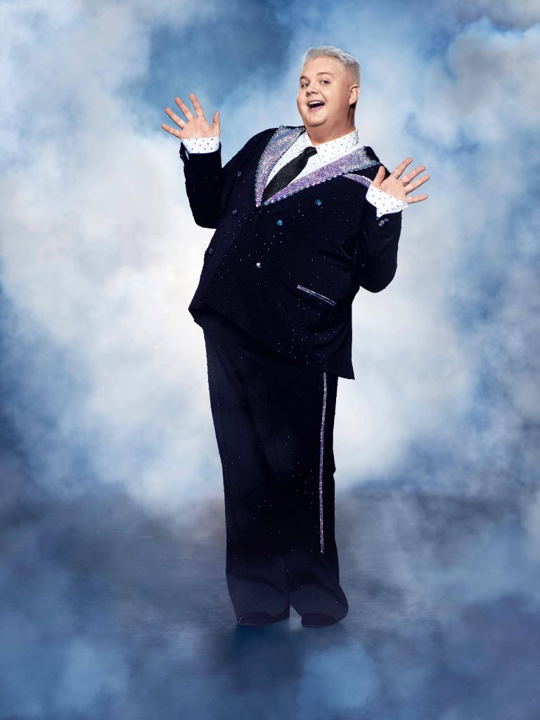 En pressbild på Fab Freddie under presskonferensen i Let's Dance. FOTO: Daniel Olsson/TV4