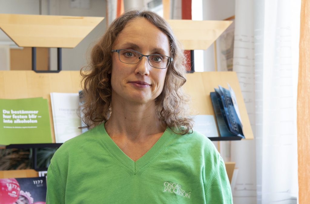 Porträttbild på Gunilla Carrington.