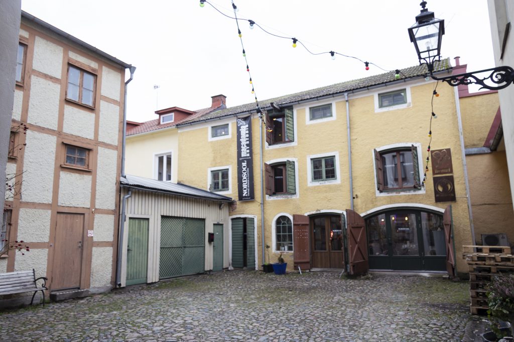 Utsidan av tatueringsstudion Macadamia Art Studio i Kalmar.