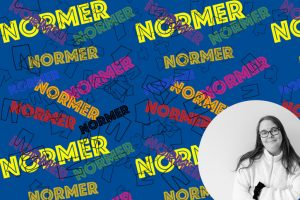 Normer och klädesplagg mot en blå bakgrund, grafik.