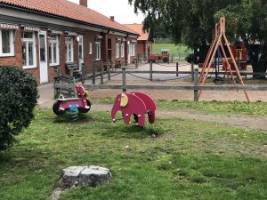 En lekplats på förskolan där det skedde