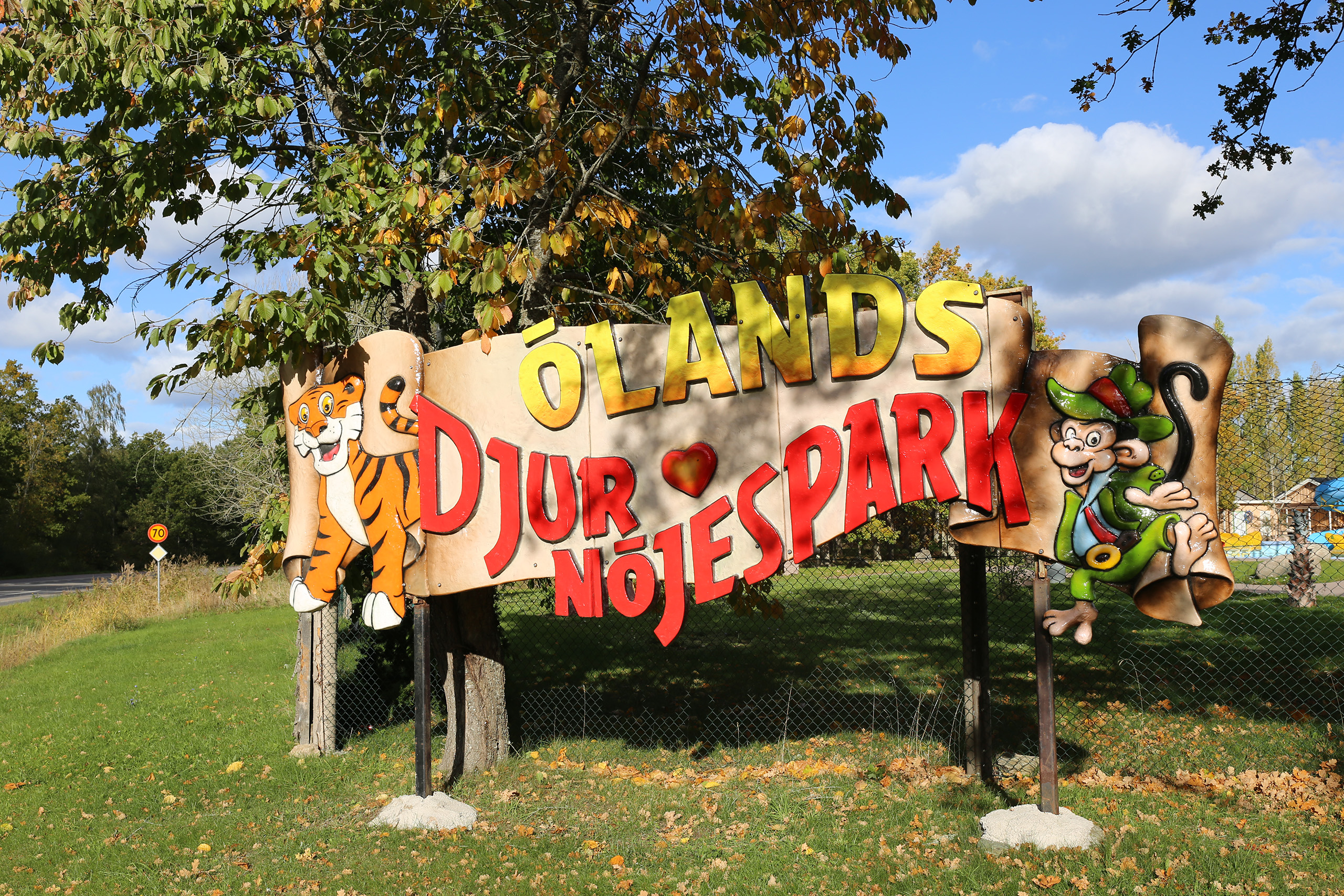 Skylt med texten Ölands djurpark.