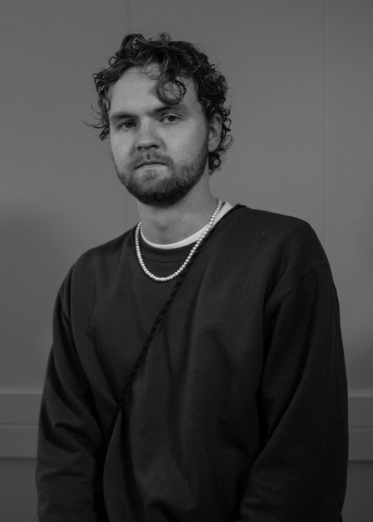 Reporter William Faxius