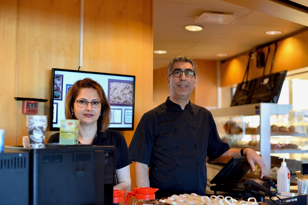 Restaurangägarna Marzieh och Reza Kaveh